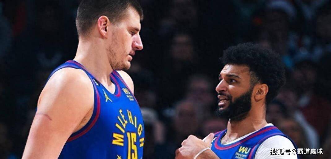 丹佛掘金次回合血战菲尼克斯太阳,爱德华兹砍下7记关键球,全场沸腾 丹佛掘金次回合血战菲尼克斯太阳,爱德华兹砍下7记关键球,全场沸腾